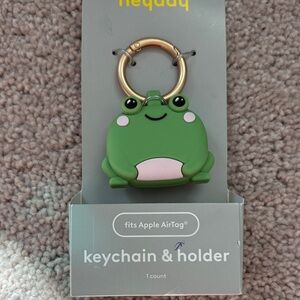 heyday Green Frog AirTag Keychain with Gold Ring
